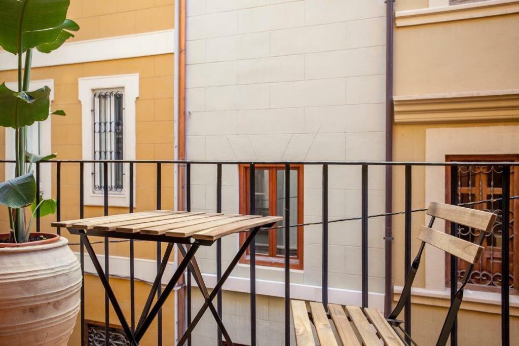 Mediterranean Flats Plaza Redonda บาเลนเซีย ภายนอก รูปภาพ